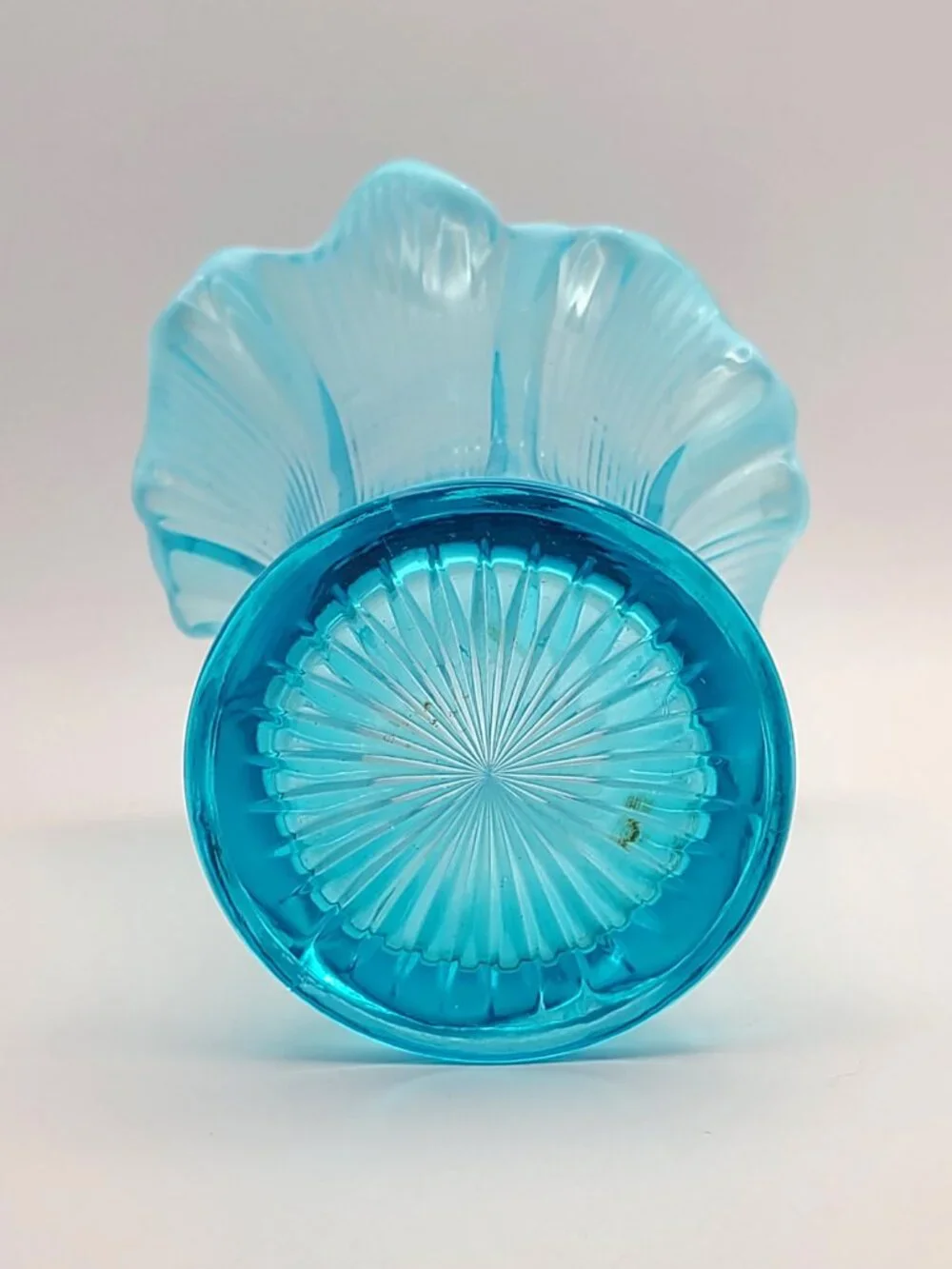 Jefferson Glass Antique Blue Opalescent Lined Heart Swung Vase 7
